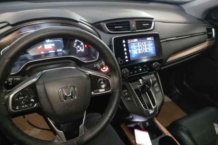 Used Honda CR-V 2017 240TURBO CVT Front-Wheel Drive Fashion Edition Center Console