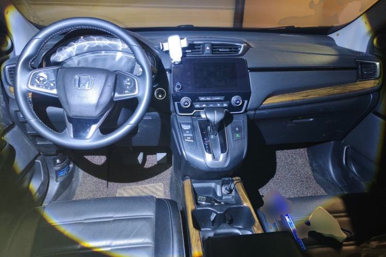 Used Honda CR-V 2017 240TURBO CVT Front-Wheel Drive Fashion Edition Center Console