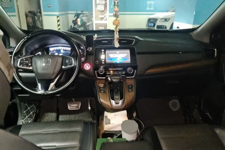 Used Honda CR-V 2017 240TURBO CVT Front-Wheel Drive Fashion Edition Center Console