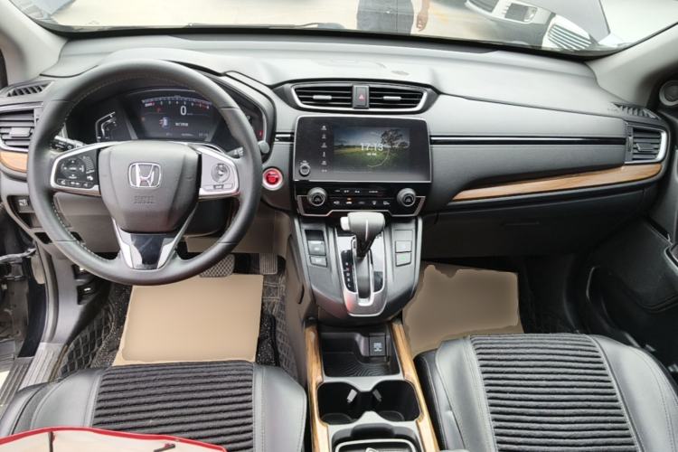 Used Honda CR-V 2017 240TURBO CVT Front-Wheel Drive Fashion Edition Center Console