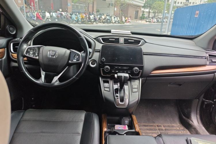 Used Honda CR-V 2017 240TURBO CVT Front-Wheel Drive Fashion Edition Center Console