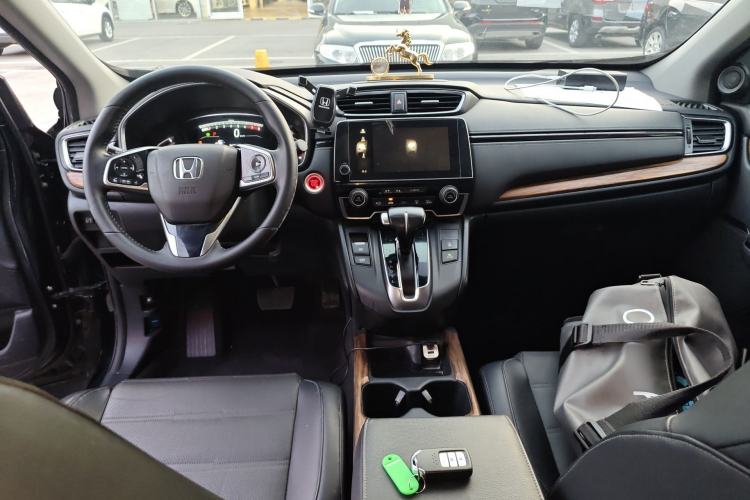 Used Honda CR-V 2017 240TURBO CVT Front-Wheel Drive Fashion Edition Center Console