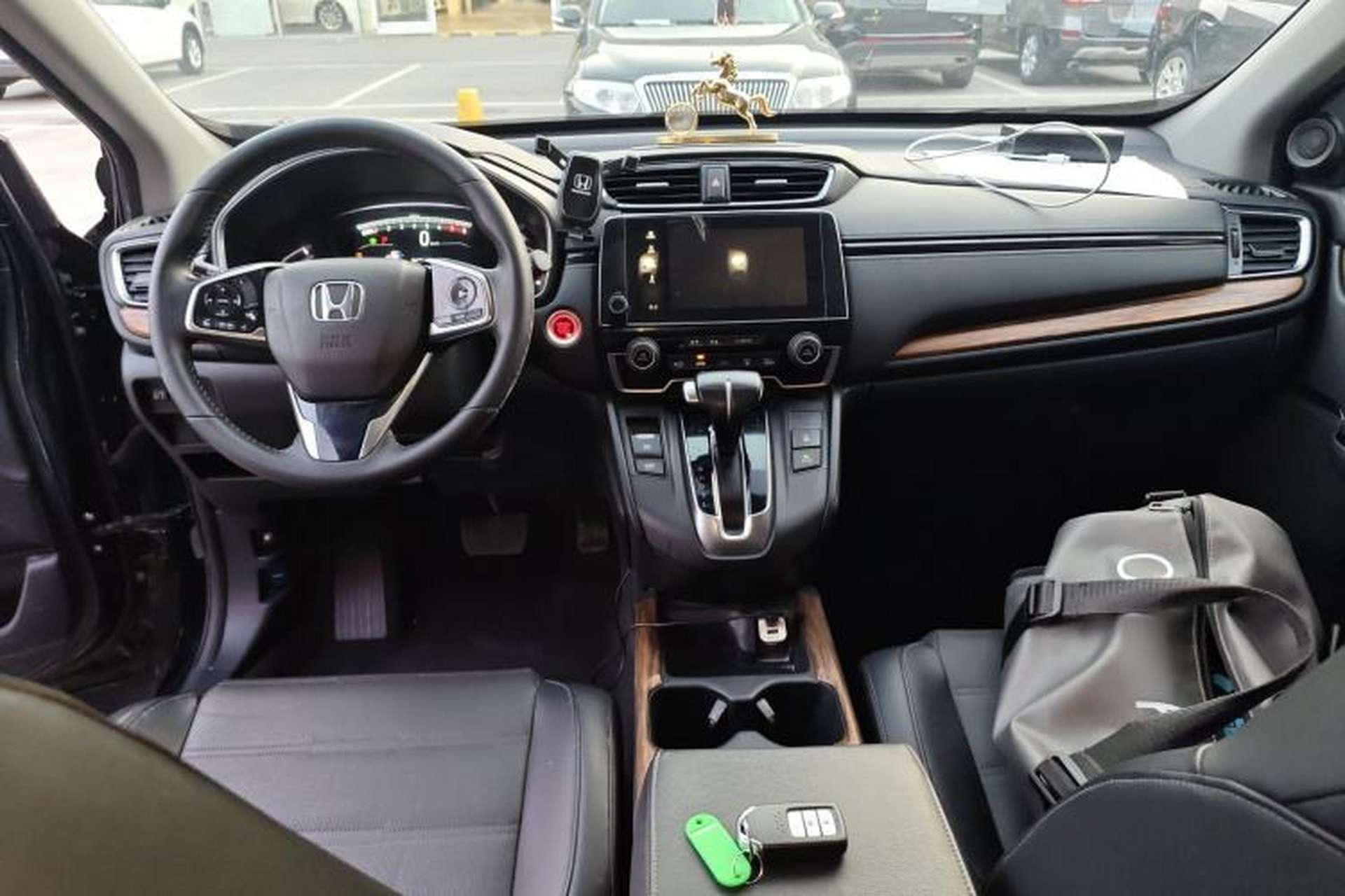 Used Honda CR-V 2017 240TURBO CVT Front-Wheel Drive Fashion Edition Center Console