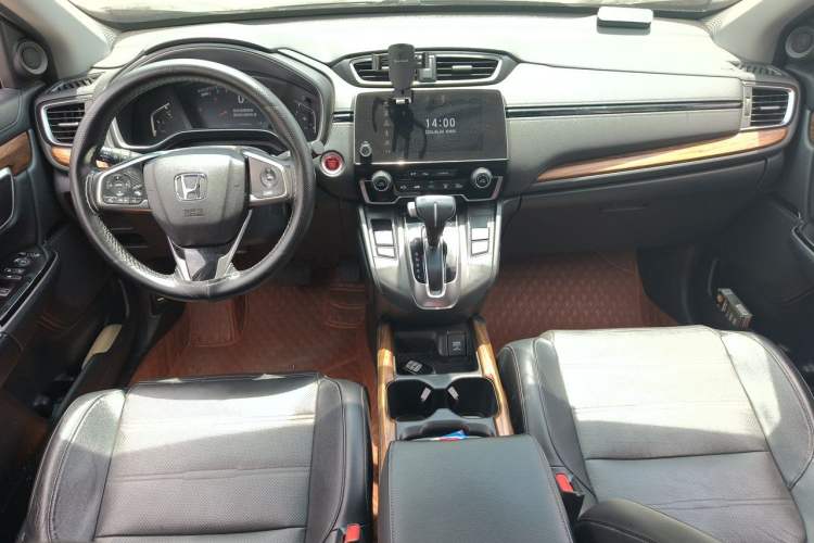 Used Honda CR-V 2017 240TURBO CVT Front-Wheel Drive Fashion Edition Center Console