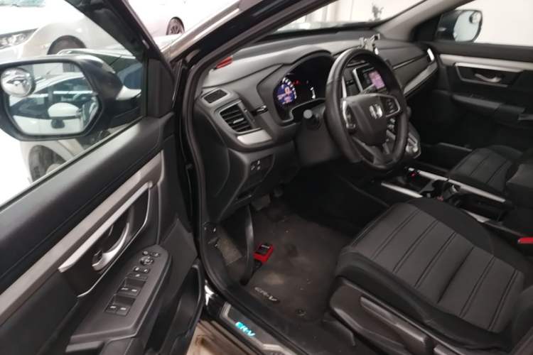 Used Honda CR-V 2017 240TURBO CVT 2WD Urban Edition Driver Seat