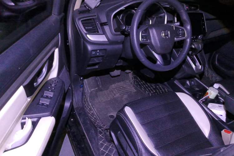 Used Honda CR-V 2017 240TURBO CVT 2WD Comfort Version Driver Seat