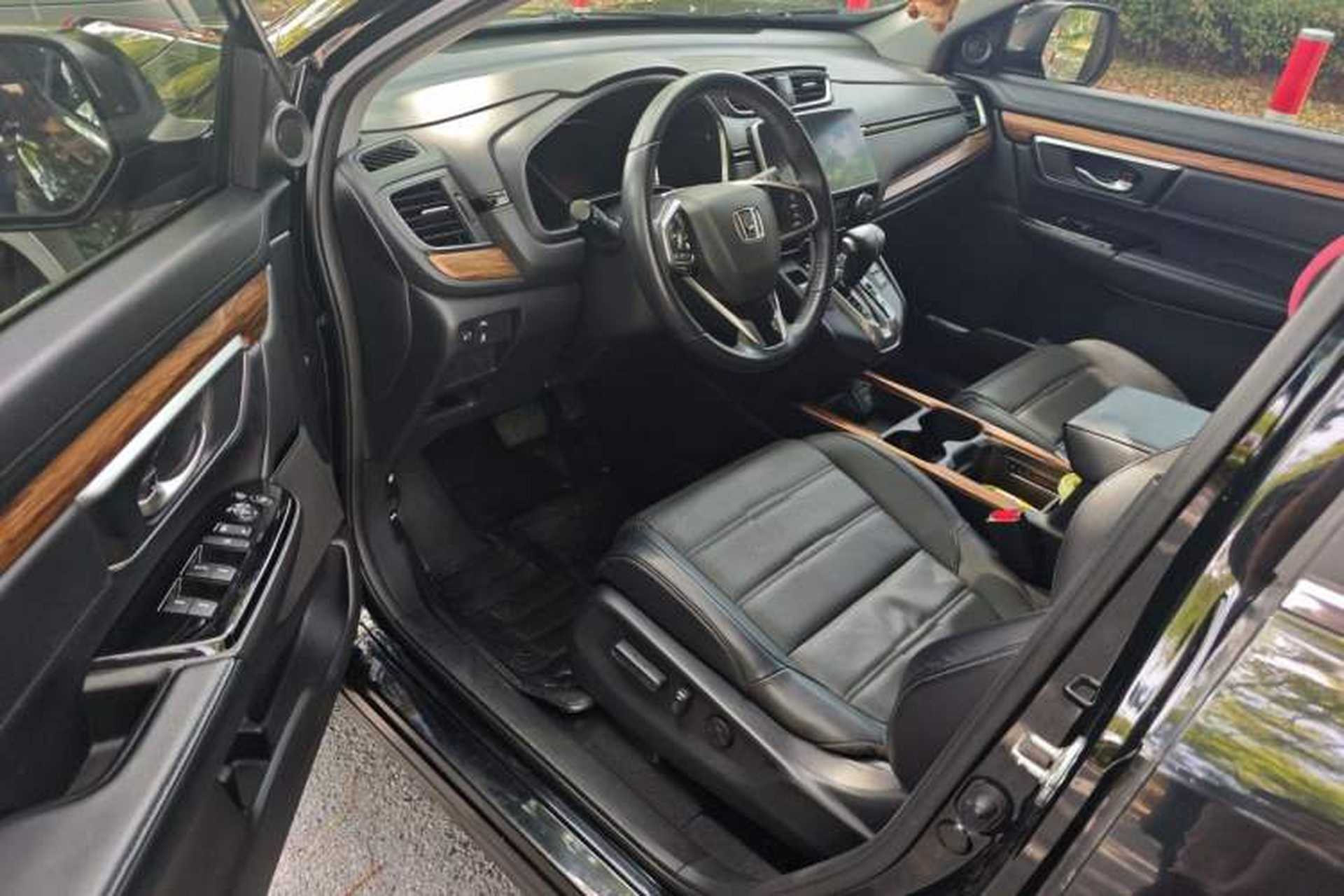 Used Honda CR-V 2017 240TURBO CVT Front-Wheel Drive Fashion Edition Driver Seat