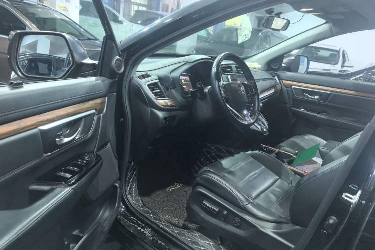 Used Honda CR-V 2017 240TURBO CVT Front-Wheel Drive Fashion Edition Driver Seat