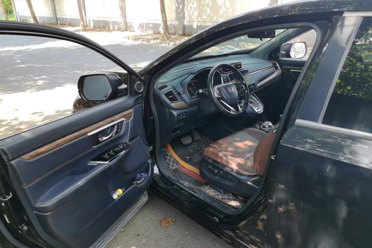 Used Honda CR-V 2017 Hybrid 2.0L Pure Edition Driver Seat
