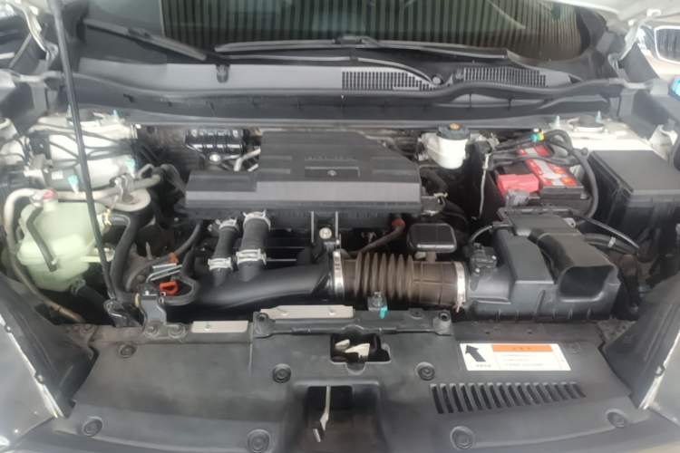 Used Honda CR-V 2017 240TURBO CVT Front-Wheel Drive Fashion Edition Engine Bay