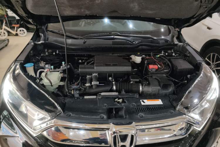 Used Honda CR-V 2017 240TURBO CVT Front-Wheel Drive Fashion Edition Engine Bay