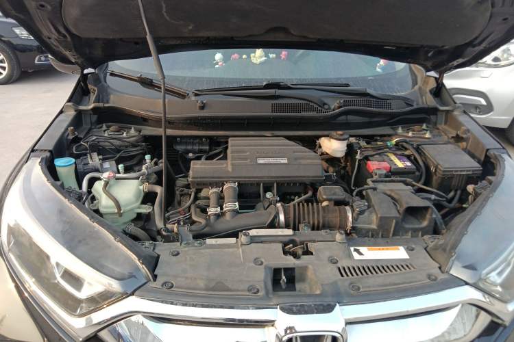 Used Honda CR-V 2017 240TURBO CVT Front-Wheel Drive Fashion Edition Engine Bay