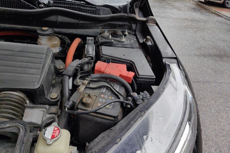 Used Honda CR-V 2017 Hybrid 2.0L Pure Drive Edition Engine Bay Left