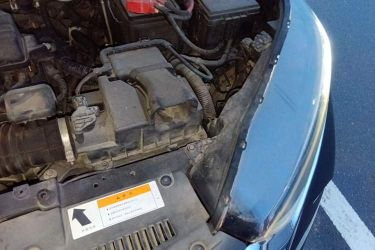 Used Honda CR-V 2017 240TURBO CVT 2WD Comfort Version Engine Bay Left