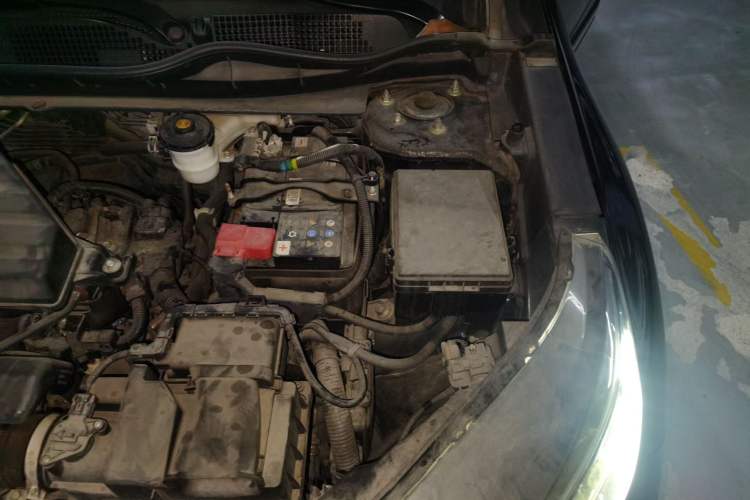 Used Honda CR-V 2017 240TURBO CVT Front-Wheel Drive Fashion Edition Engine Bay Left