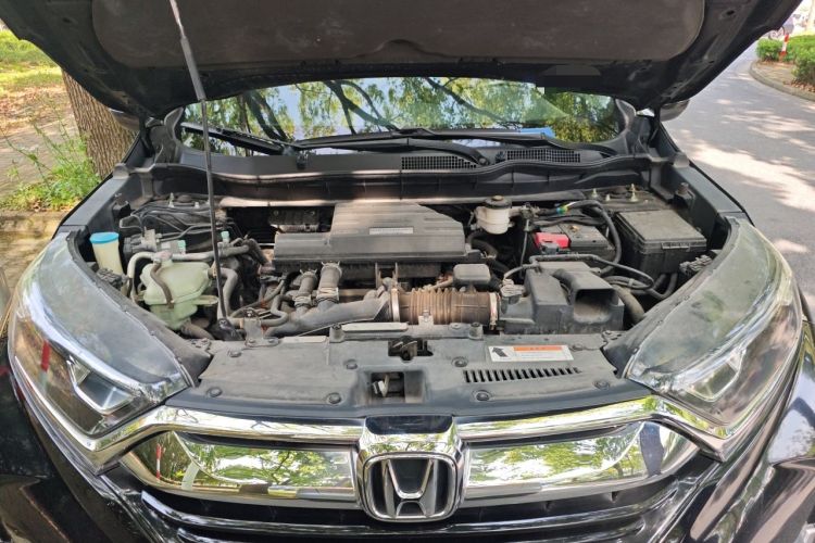 Used Honda CR-V 2017 240TURBO CVT Front-Wheel Drive Fashion Edition Engine Bay