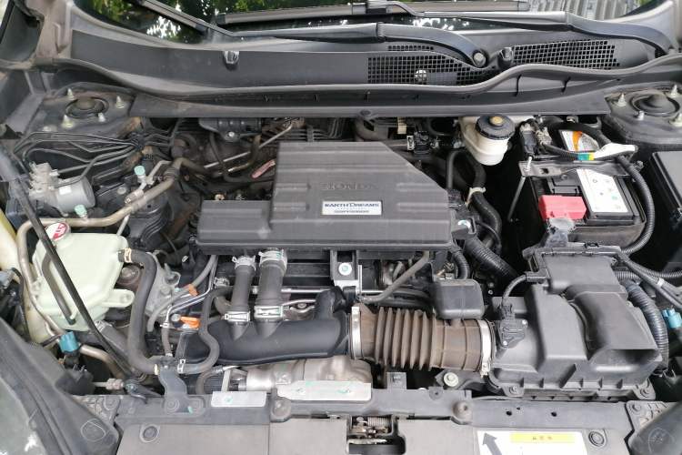 Used Honda CR-V 2017 240TURBO CVT Front-Wheel Drive Fashion Edition Engine Bay