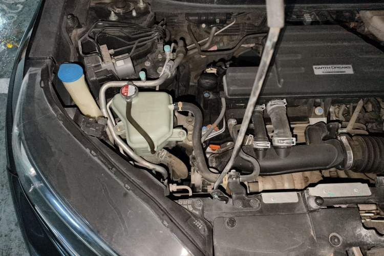 Used Honda CR-V 2017 240TURBO CVT Front-Wheel Drive Fashion Edition Engine Bay Right