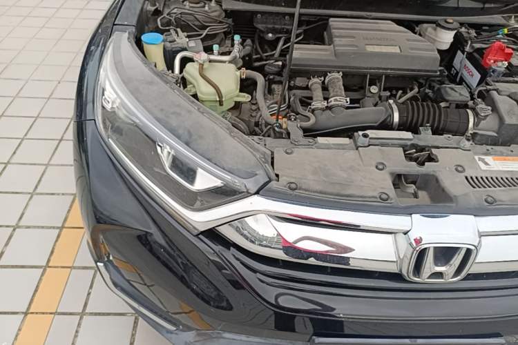Used Honda CR-V 2017 240TURBO CVT Front-Wheel Drive Fashion Edition Engine Bay Right