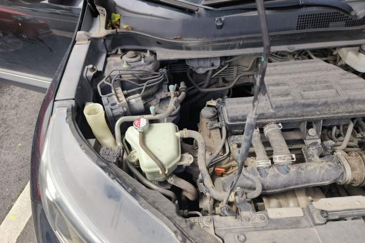 Used Honda CR-V 2017 240TURBO CVT Front-Wheel Drive Fashion Edition Engine Bay Right
