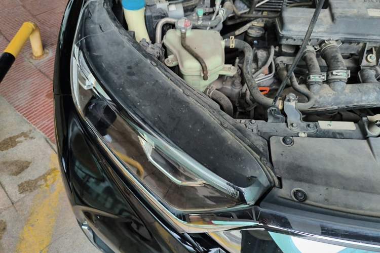 Used Honda CR-V 2017 240TURBO CVT Four-Wheel Drive Luxury Edition Engine Bay Right
