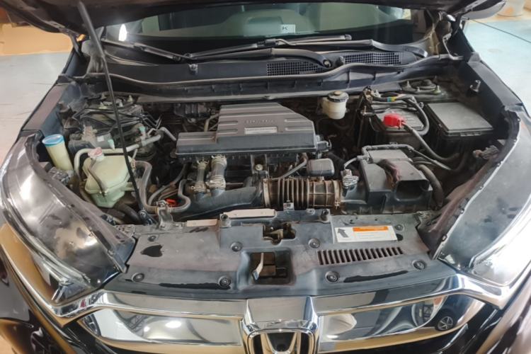 Used Honda CR-V 2017 240TURBO CVT 2WD Comfort Version Engine Bay
