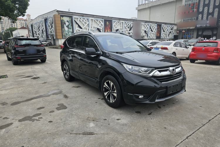 Used Honda CR-V 2017 240TURBO Manual Two-Wheel Drive Classic Edition Exterior 2