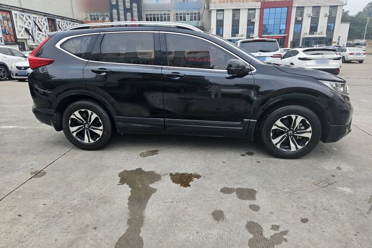 Used Honda CR-V 2017 240TURBO Manual Two-Wheel Drive Classic Edition Exterior 3