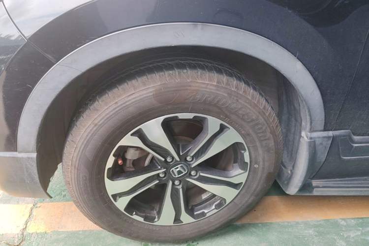 Used Honda CR-V 2017 240TURBO CVT 2WD Comfort Version Exterior 4