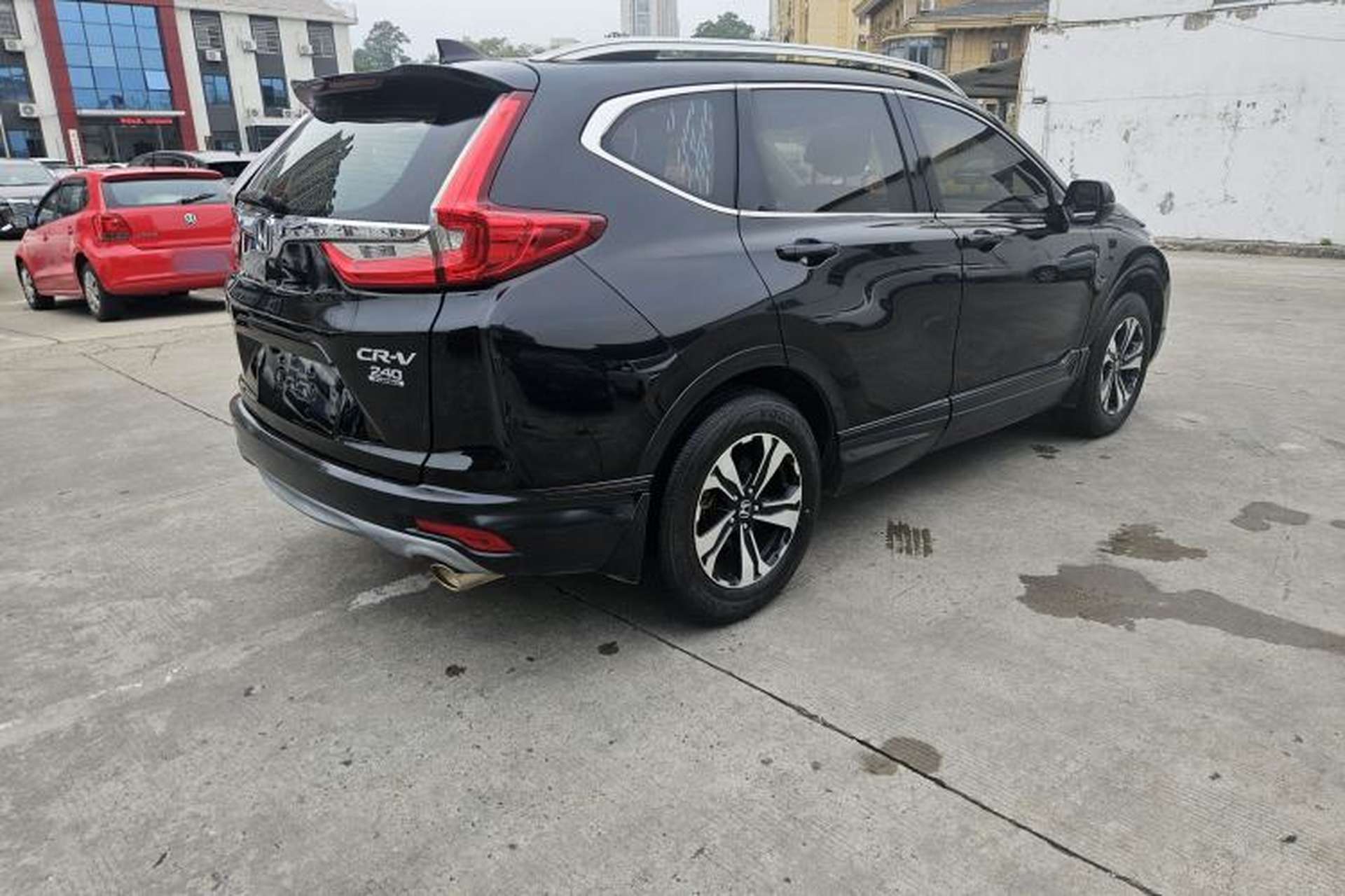 Used Honda CR-V 2017 240TURBO Manual Two-Wheel Drive Classic Edition Exterior 4