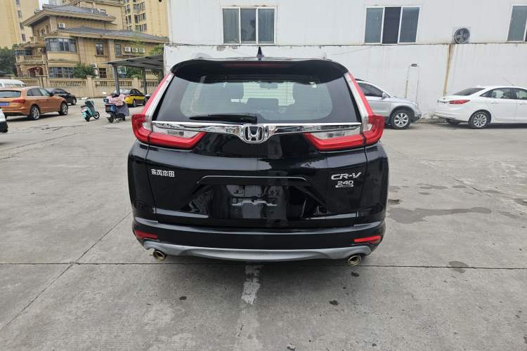Used Honda CR-V 2017 240TURBO Manual Two-Wheel Drive Classic Edition Exterior 5