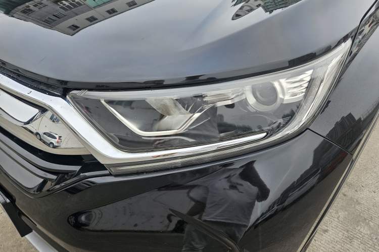 Used Honda CR-V 2017 240TURBO Manual Two-Wheel Drive Classic Edition Exterior 7