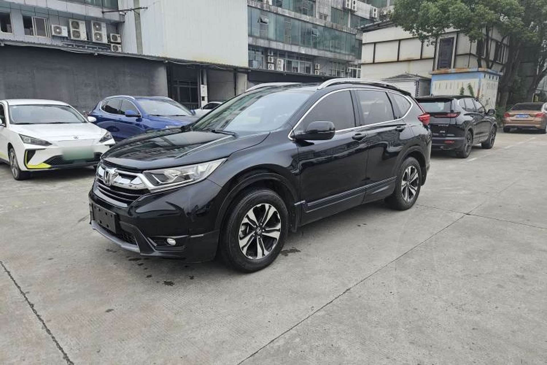 Used Honda CR-V 2017 240TURBO Manual Two-Wheel Drive Classic Edition Front Left 45 Deg