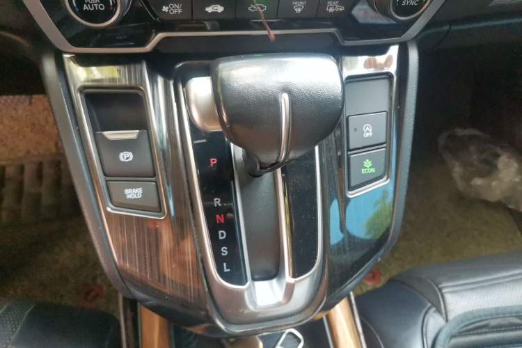 Used Honda CR-V 2017 240TURBO CVT Front-Wheel Drive Fashion Edition Gear Lever