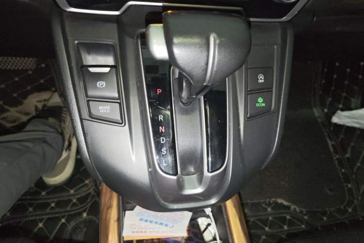 Used Honda CR-V 2017 240TURBO CVT Front-Wheel Drive Fashion Edition Gear Lever