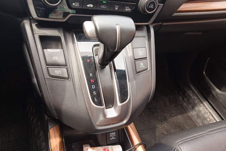 Used Honda CR-V 2017 240TURBO CVT Front-Wheel Drive Fashion Edition Gear Lever