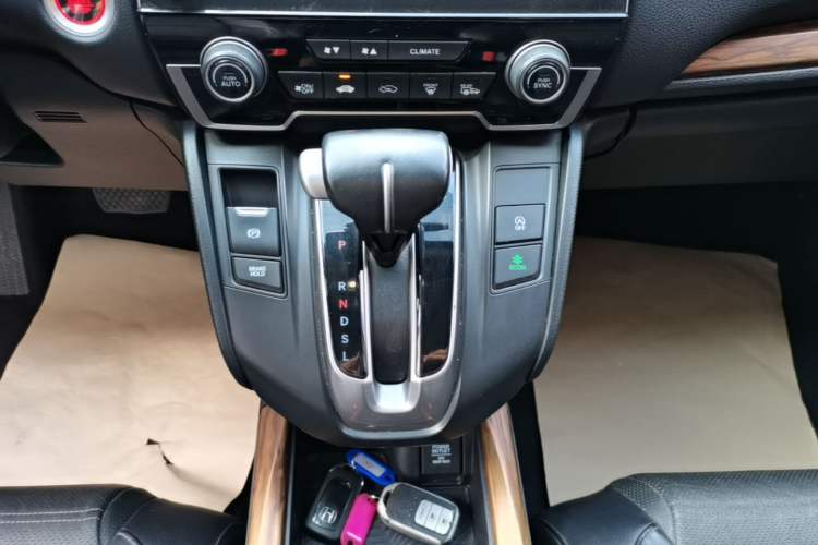 Used Honda CR-V 2017 240TURBO CVT Front-Wheel Drive Fashion Edition Gear Lever