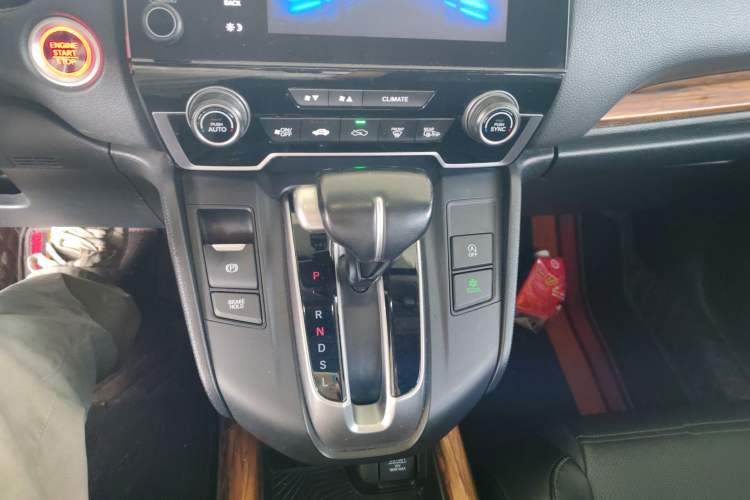 Used Honda CR-V 2017 240TURBO CVT Front-Wheel Drive Fashion Edition Gear Lever