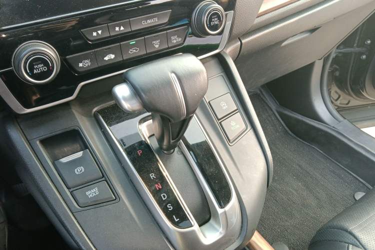 Used Honda CR-V 2017 240TURBO CVT Front-Wheel Drive Fashion Edition Gear Lever
