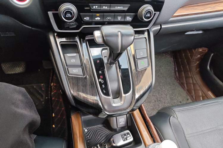 Used Honda CR-V 2017 240TURBO CVT Front-Wheel Drive Fashion Edition Gear Lever