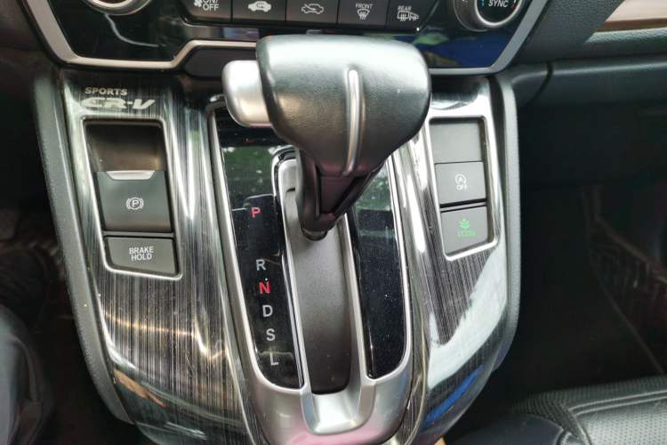 Used Honda CR-V 2017 240TURBO CVT Front-Wheel Drive Fashion Edition Gear Lever