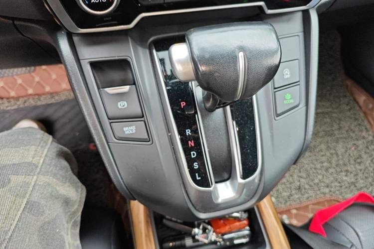 Used Honda CR-V 2017 240TURBO CVT Front-Wheel Drive Fashion Edition Gear Lever