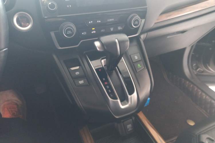 Used Honda CR-V 2017 240TURBO CVT Front-Wheel Drive Fashion Edition Gear Lever