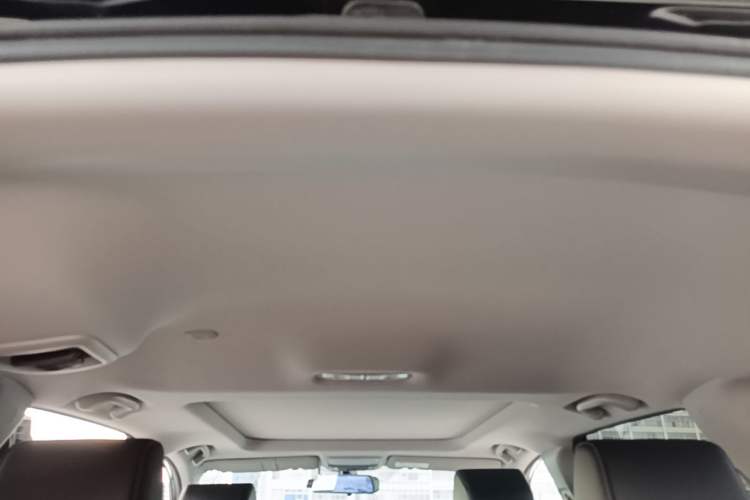 Used Honda CR-V 2017 240TURBO CVT Front-Wheel Drive Fashion Edition Headliner