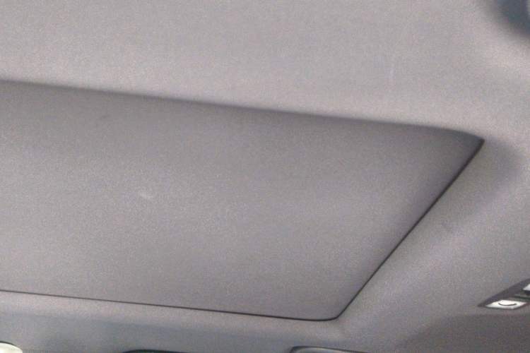 Used Honda CR-V 2017 240TURBO CVT Front-Wheel Drive Fashion Edition Headliner