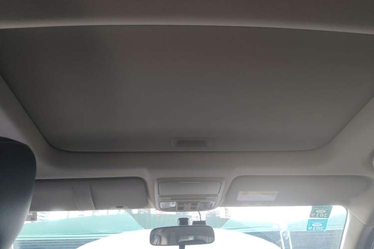 Used Honda CR-V 2017 240TURBO CVT 2WD Comfort Version Headliner
