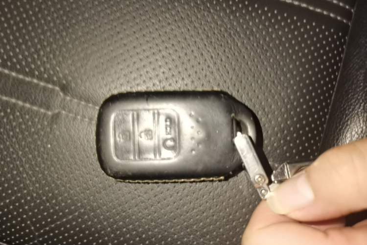 Used Honda CR-V 2017 240TURBO CVT Front-Wheel Drive Fashion Edition Interior 1
