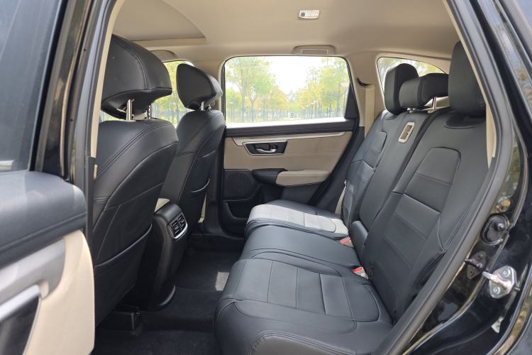 Used Honda CR-V 2017 240TURBO CVT 2WD Comfort Version Interior 1