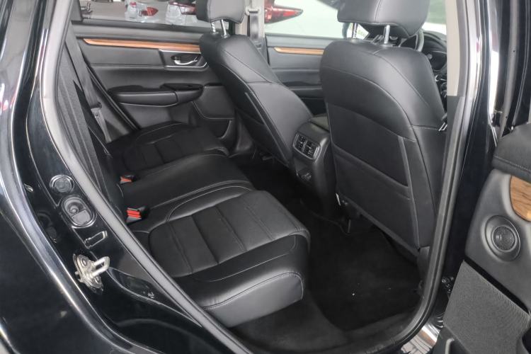 Used Honda CR-V 2017 240TURBO CVT Front-Wheel Drive Fashion Edition Interior 10