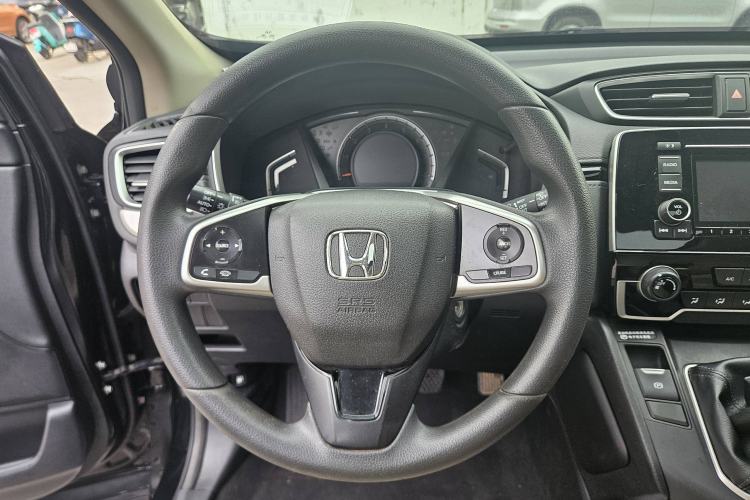 Used Honda CR-V 2017 240TURBO Manual Two-Wheel Drive Classic Edition Interior 2